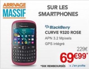 Smartphone Blackberry Curve 9320 Rose qui revient a moins de 70 euros 