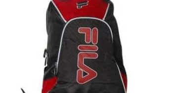 1 t-shirt Lotto acheté = 1 sac à dos Fila offert (8,99 euros le lot)