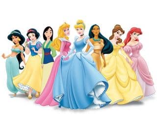 2 Poupées Disney Princesses achetées = la 3ème offerte