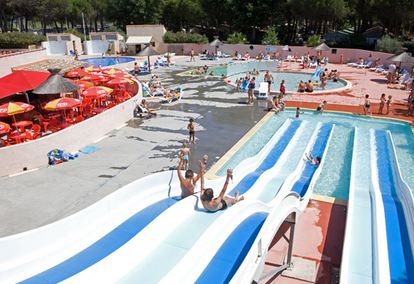 575 euros à Sète 7 nuits en Mobilhome 6 personnes camping avec parc aquatique / face à la plage arrivée le 26 juillet