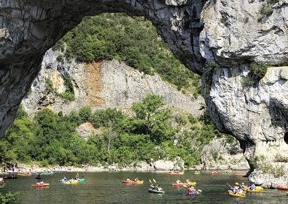 Descente de l’Ardèche en canoë/kayak 