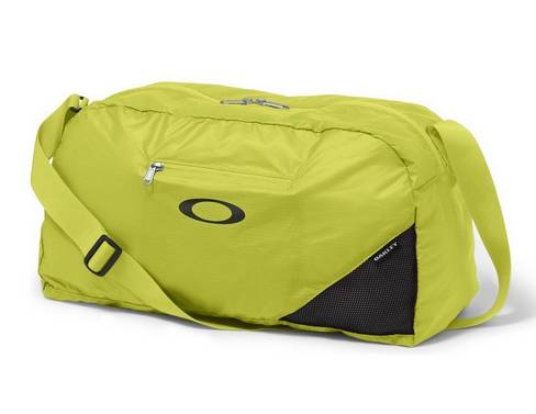 Moins de 15 euros le sac Oakley compactable au lieu du double