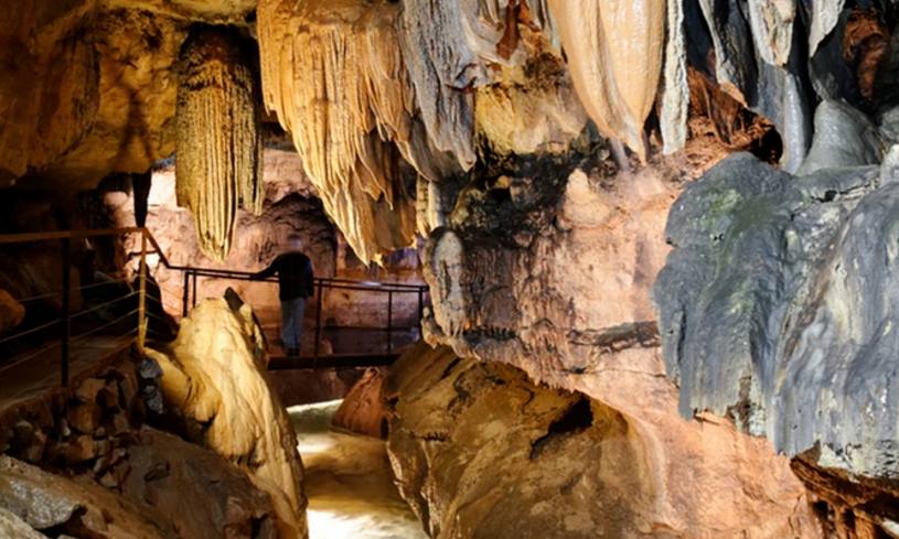 Visite Grotte de Labeil moitié prix : 4,9€ pour 1 personne, 9,90€ grotte +safari…