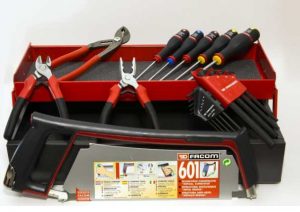 boîte à outils Facom en métal avec 18 Outils 