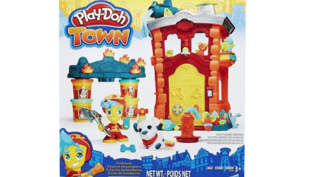 Caserne pompier Town Play-Doh pas chère
