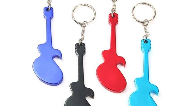 9 centimes le porte-clé guitare ouvre bouteille en aluminium