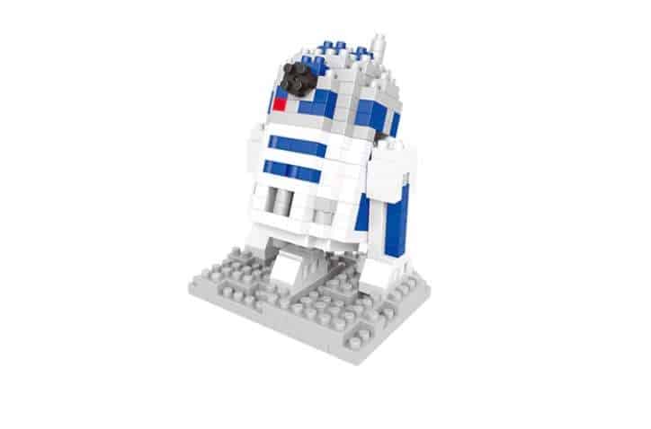 FLASH seulement 0,85€ le robot R2-D2 à construire (type Lego) livraison gratuite