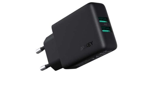 le chargeur secteur USB 24W 2 ports (4.8A) AUKEY PA-U50