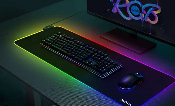 grand tapis de souris gamer led natol 80 x 30 cm