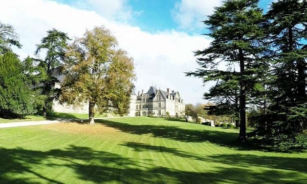 Billet visite des jardins et parcs du Château de la Bourdaisière pas cher : à partir de 12€ les 2 personnes (avec jus frais du jardin)