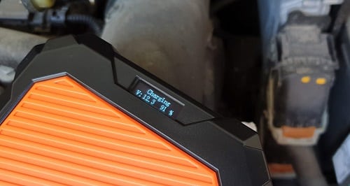 Le Autowit Supercap2 aspire l'energie restante de votre baterie (avancé en % sur l’écran led)