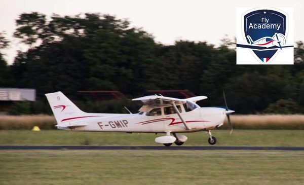 pass pilotage d'avion léger moins cher à l'aérodrome de lognes emerainville