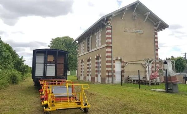 Balade touristique en vélorail moins chère chemin de Fer de la Vallée de l'Eure