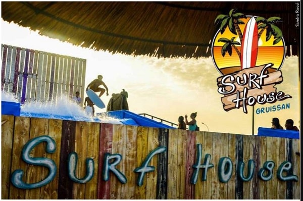session de surf et bodyboard à surf house gruissan moins cher