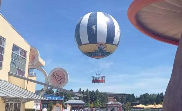 Ballon PanoraMagique de Disneyland à prix réduit : 11 euros la place (44€ famille)