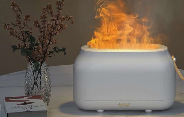 humidificateur avec simulation de flamme et fonction diffuseur huile essentielle