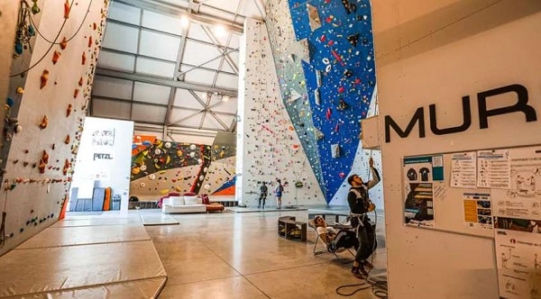 accès libre ou initiation à l'escalade au climbing mulhouse center moins cher