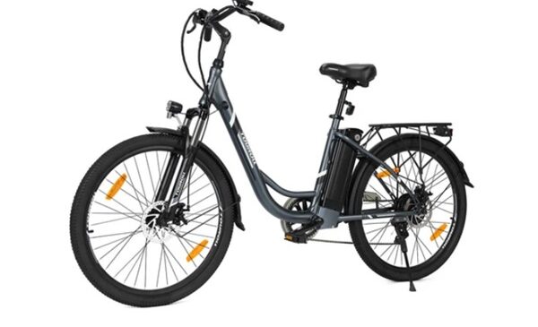 Ce vélo électrique de ville Touroll B1 au petit prix de 549€ est parfait pour vos trajets journaliers