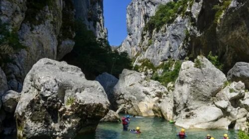 Aquarando dans les Gorges du Verdon : jusqu’à -43% avec Yeti Rafting
